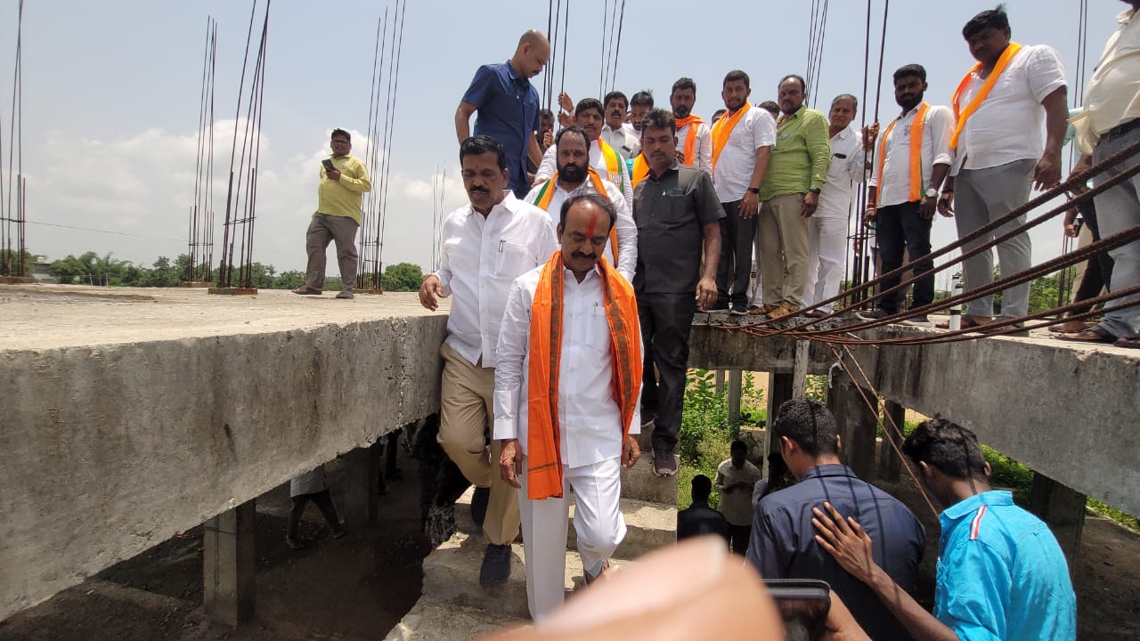 Rajender inspected Narsapur double bedroom houses 2