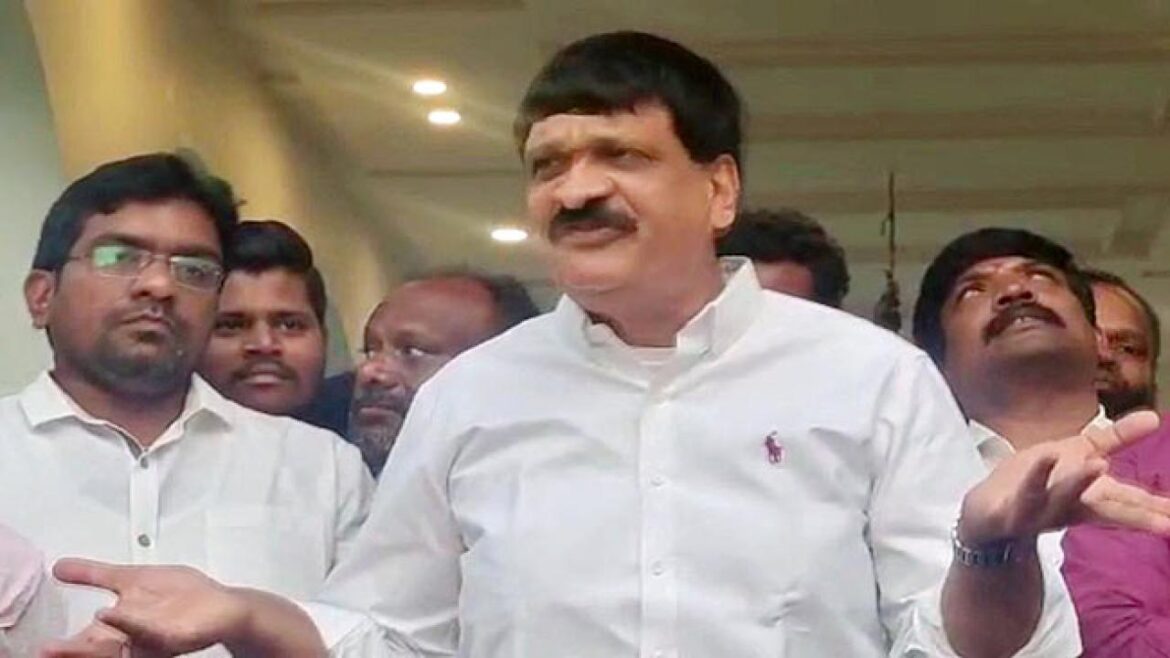 malkajgiri-mla-mynampally-hanumantha-rao-strong-warning-to-harish-rao