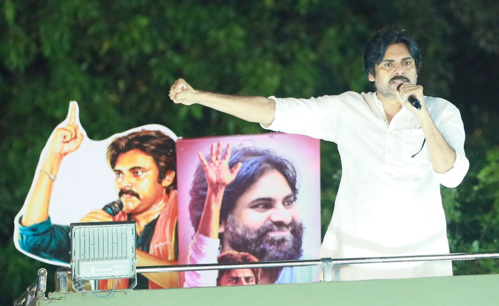 vizag Police issued Notices to Pawan Kalyan