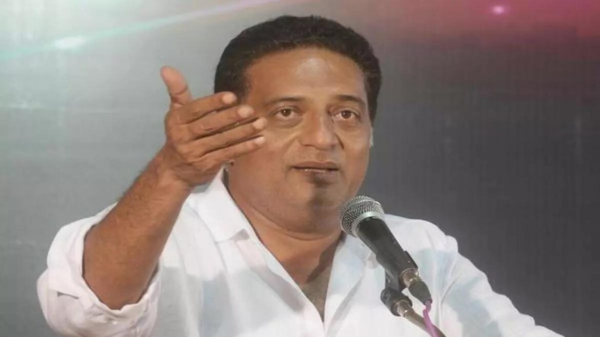 On behalf of Kannadigas Prakash Raj on Siddharths press meet disruption