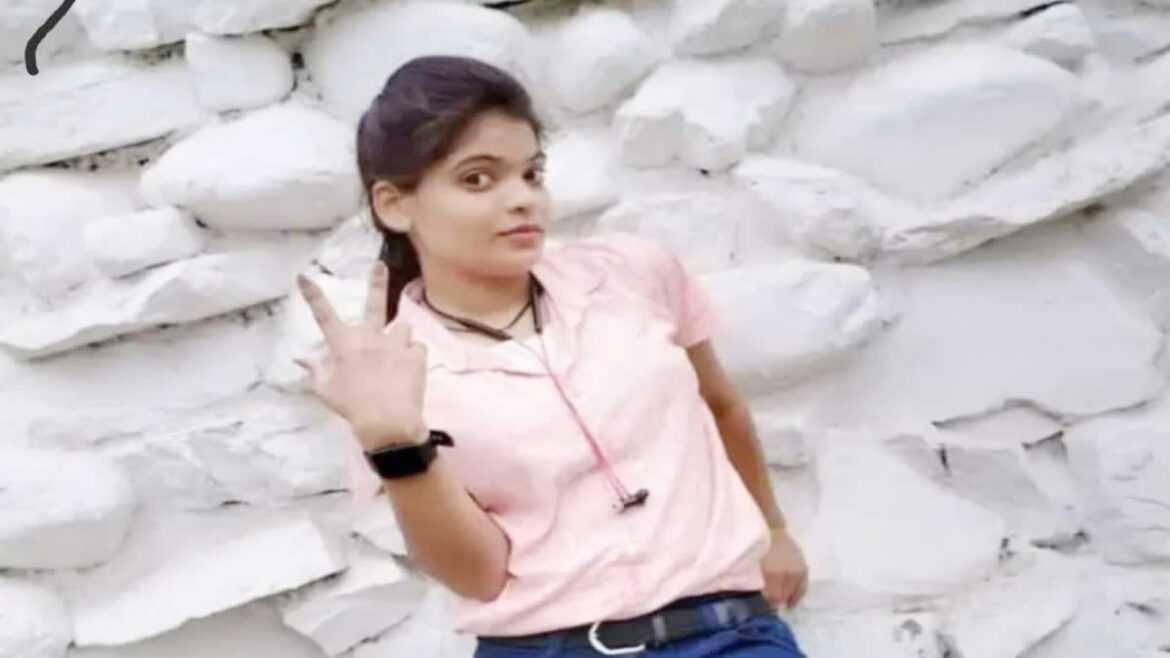 Lady Constable Suicide: Lady Constable's suicide.. Injuries in 500 places!