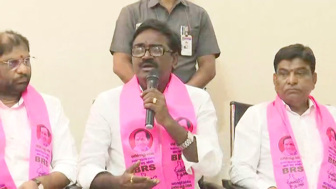 Puvvada On Thummala: 'Thummala in politics because of ministerial position given by KCR..!'