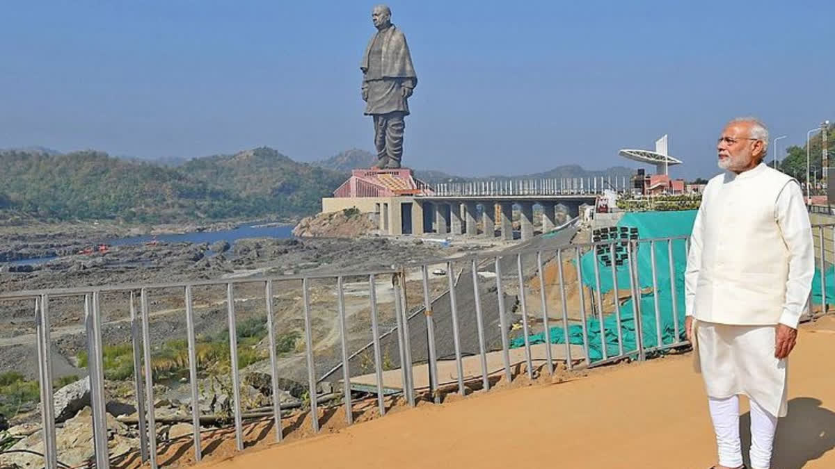 Modi's tribute to Sardar Patel on birth anniversary