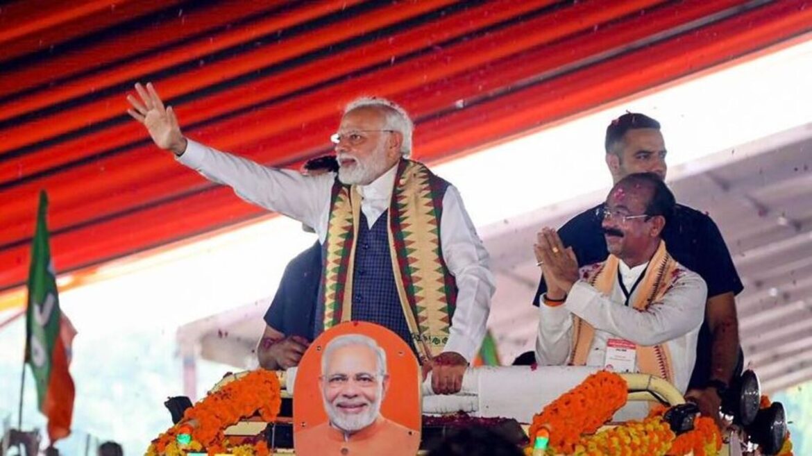 Telangana Public seeking transparent government says pm modi