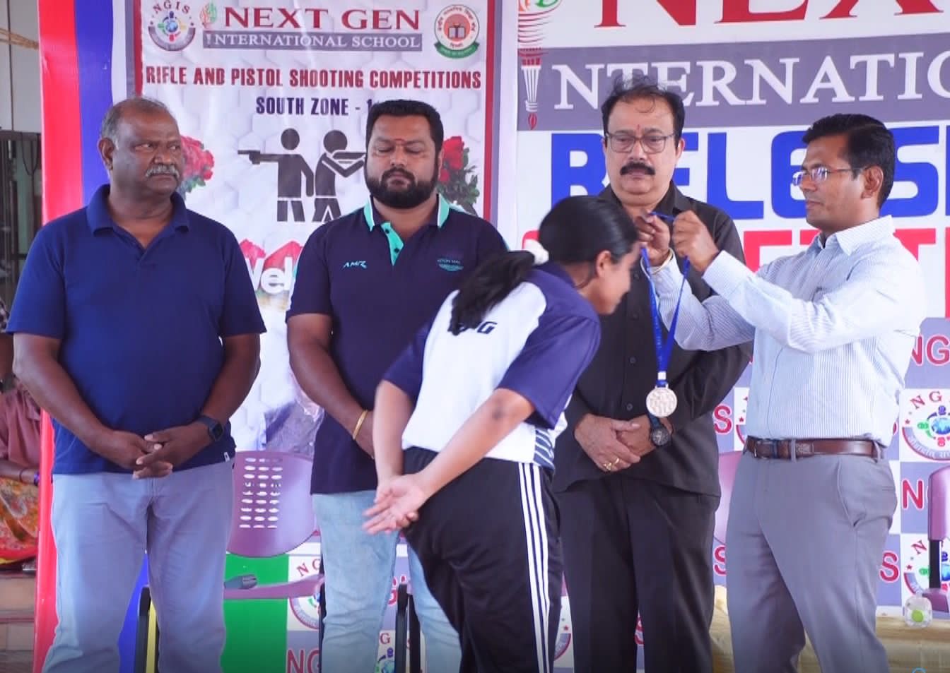 nvs-ananya-got-silver-medal-in-cbse-south-zone-rifle-shooting-competition