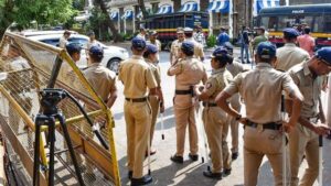 Bomb scare in Mumbai Police receive threat of blast ahead of New Year