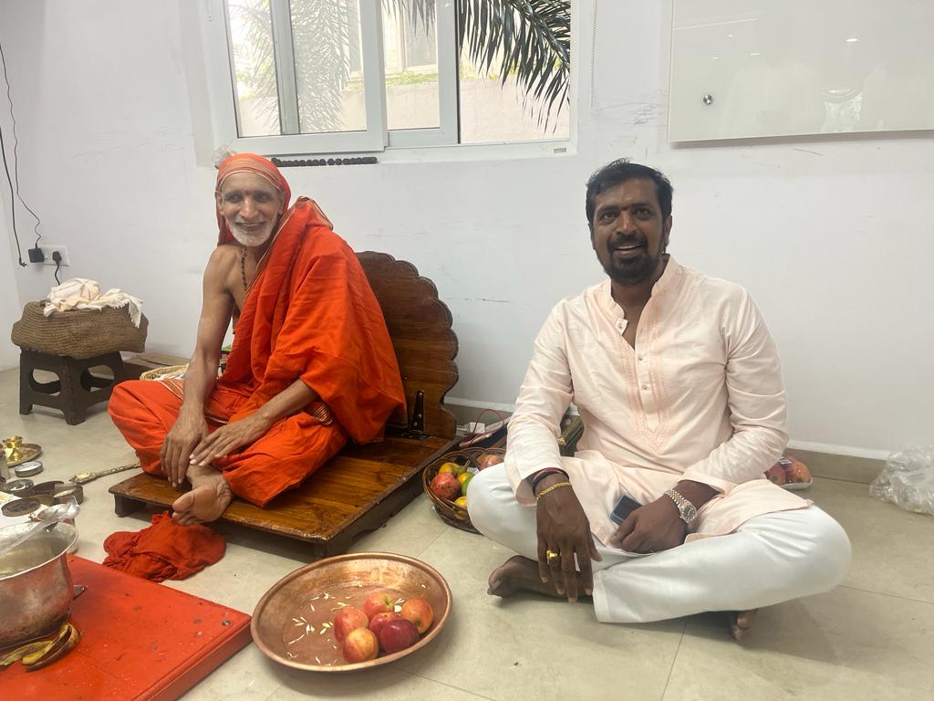 Virupaksha Vidyaranya Bharati Swami key suggestions in Lakshmi nivasam Company 1