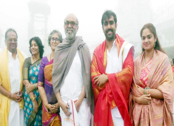 Tirumala: Star heroine, Tollywood's new couple visited Tirumala Srivari..!
