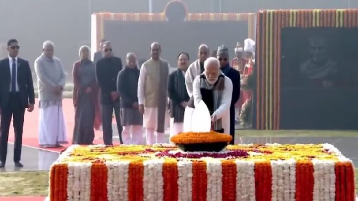 pm modi pays tribute to atal bihari vajpayee pm modi pays tributes to vajpayee malaviya on their birth anniversary