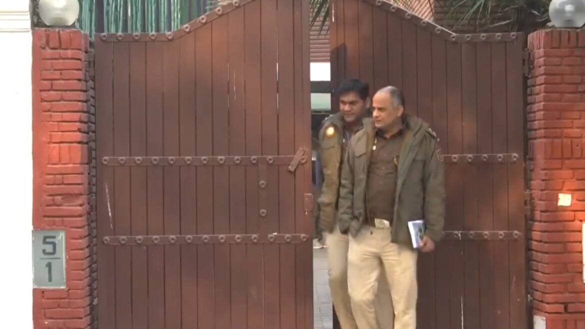 Probe agency team at Hemant Sorens Delhi home after he skips summons 9 times