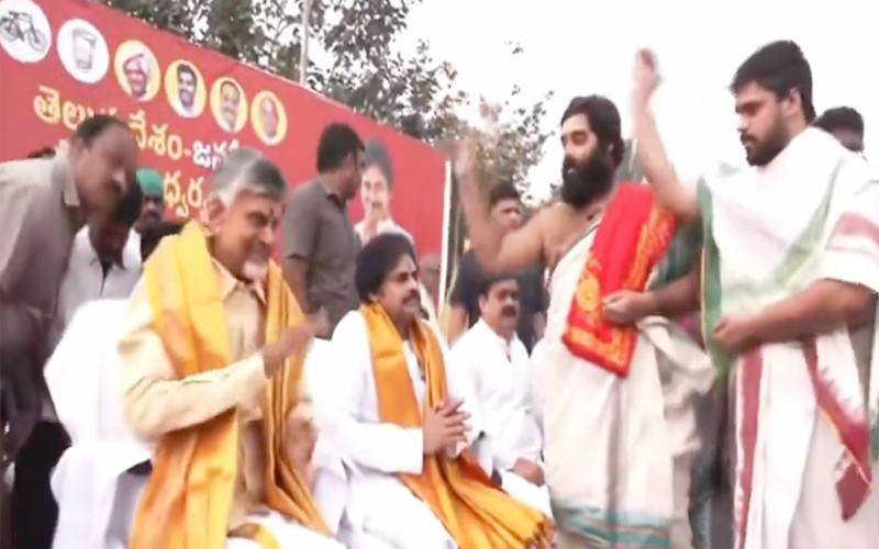 Gunturu Karam: Bollywood Badshah's interesting tweet on the movie 'Gunturu Karam'..!