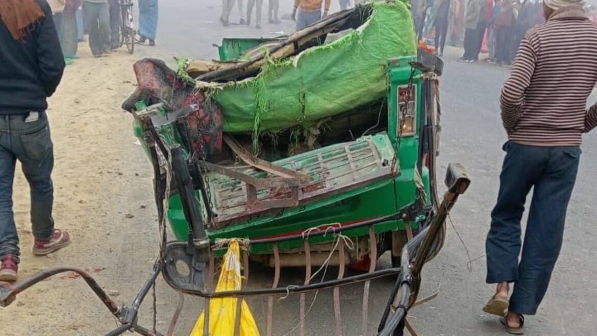 up accident today shahjahanpur tanker collides with auto rickshaw in shahjahanpur many killed