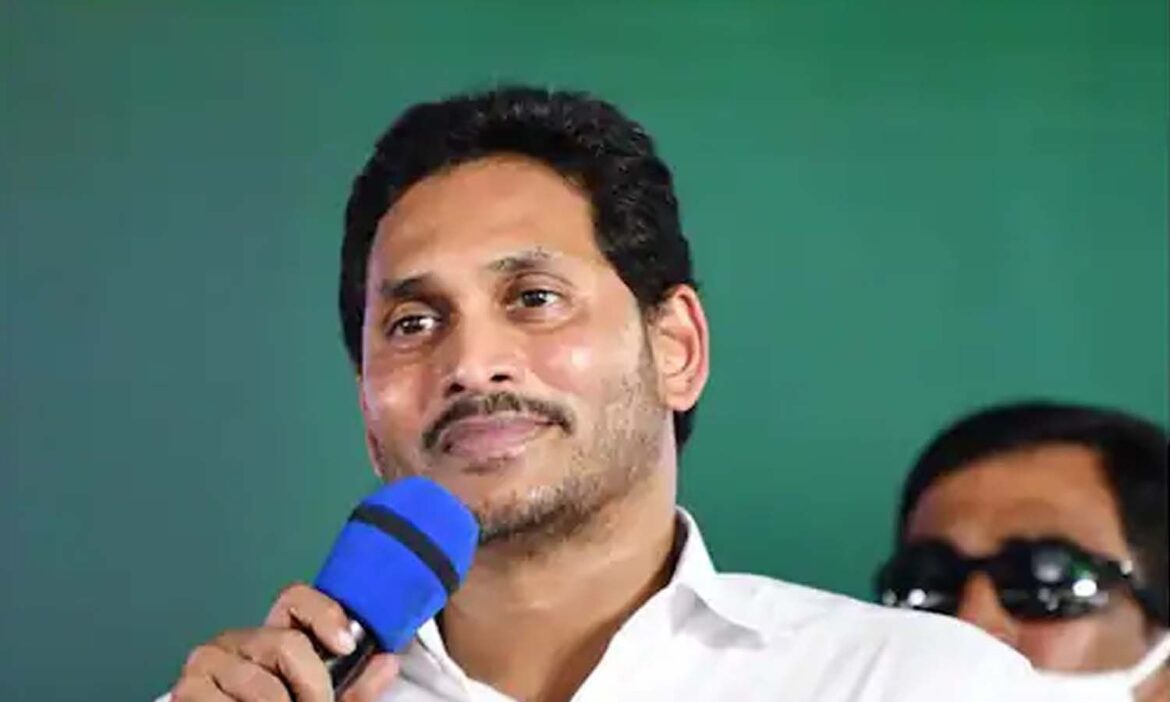 Madishetti brothers who handed over to CM Jagan.. will join TDP soon!