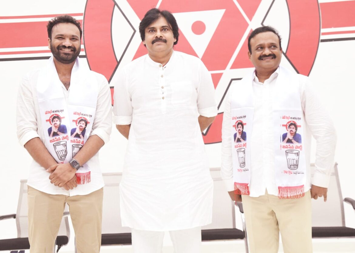mp balashowry joining janasena pawan kalyan invited to the party
