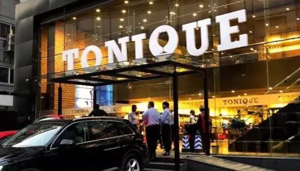 Commercial Tax Department Officials Raids On Tonique Liquor Groups