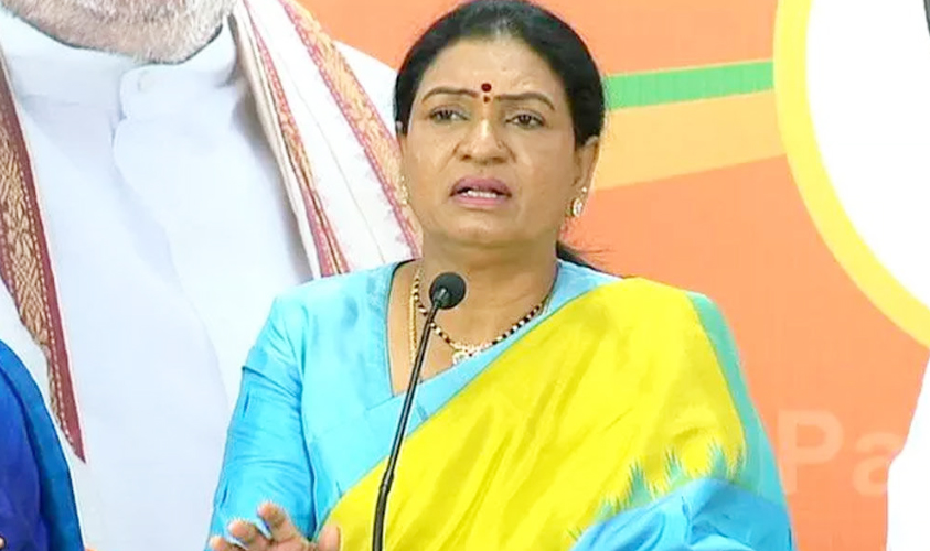 DK Aruna: DK Aruna fire on CM Revanth Reddy..!