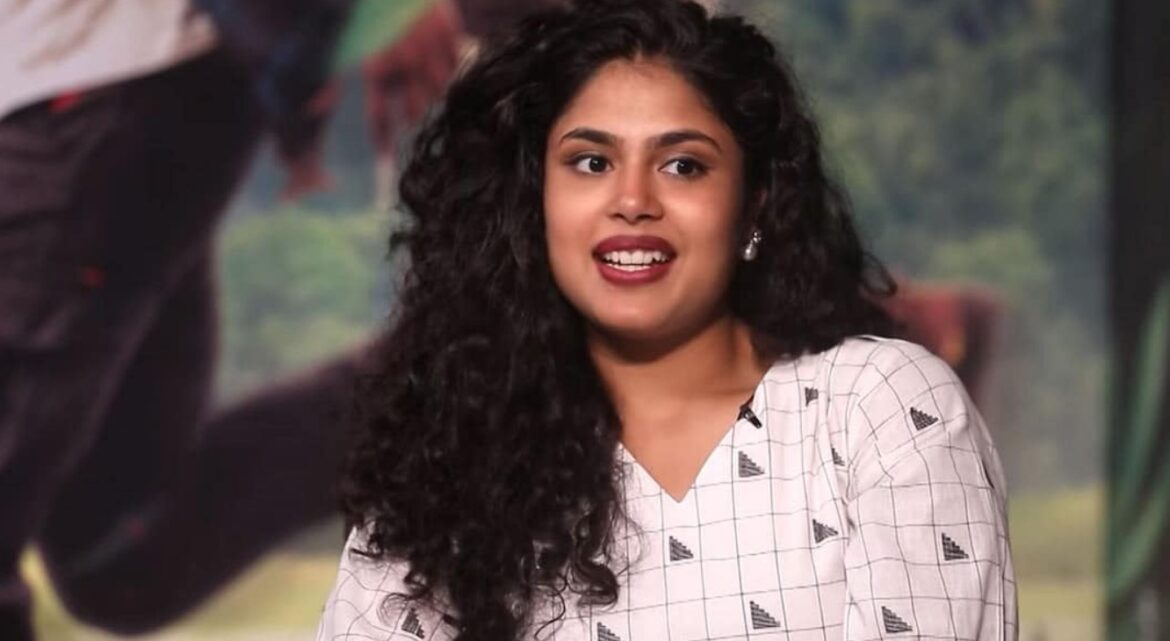 Faria Abdullah: 'Jatiratnalu-2' is after that movie.. Chitti gave an amazing update..!