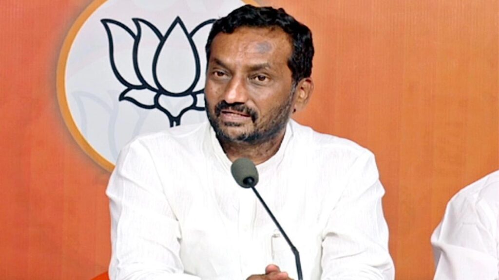 Those three BRS leaders are sure to go to jail.. Raghunandan Rao's sensational comments!