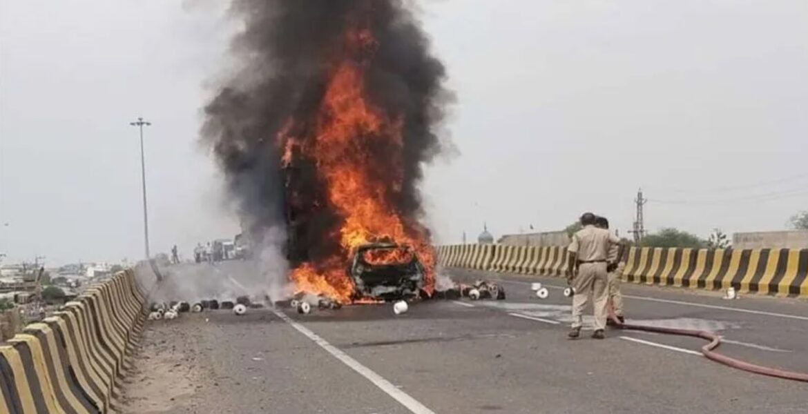 Rajasthan: A terrible accident.. Seven people in the same family were burnt alive..!