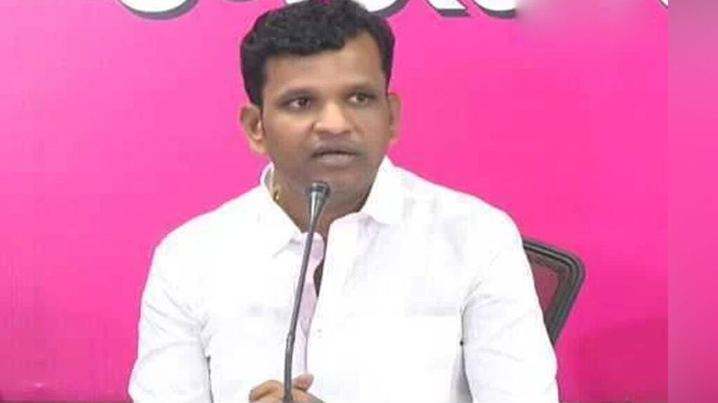 CM Revanth is a blackmailer. Ex-MLA Gadarikishore's sensational comments