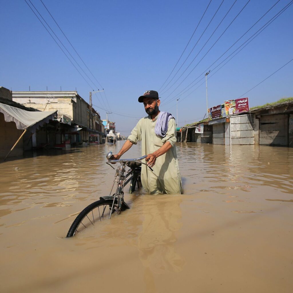 Torrential rains in Pakistan.. 87 people died!