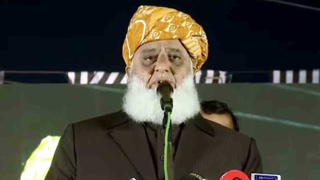 India has gone somewhere.. we are begging: Pak Minister Rehman!